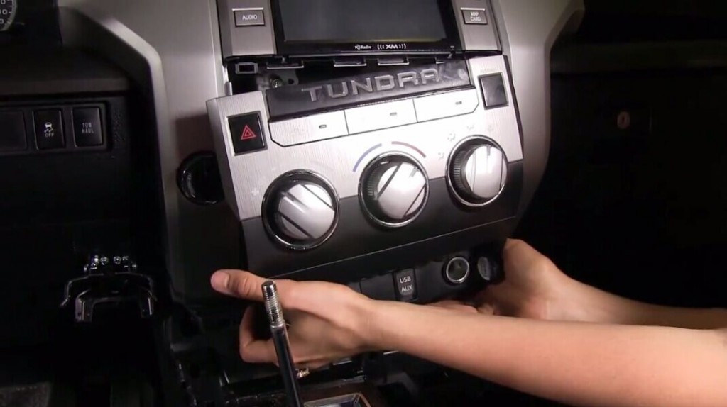 Simple steps to upgrade 2014 Toyota Tundra Radio - Car Stereo FAQs